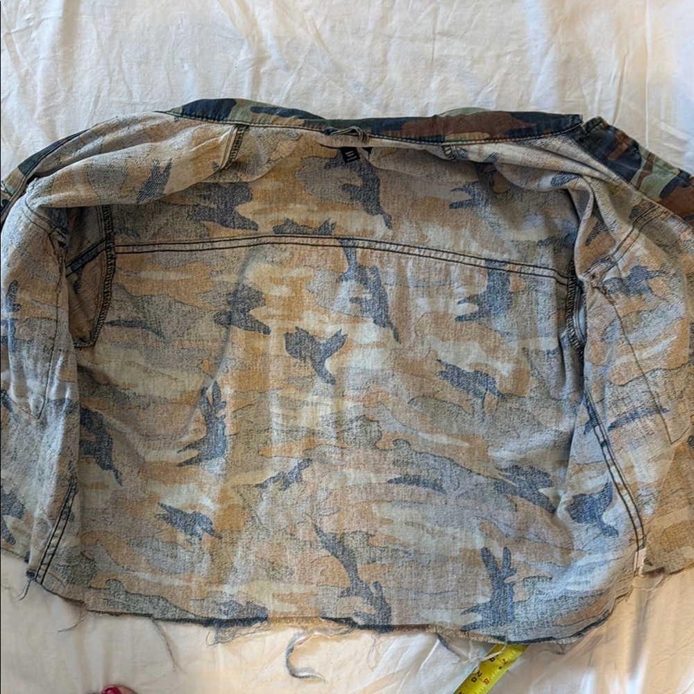 Topshop Women’s Camo Cropped Denim Jacket. Cotton. Size 4. - Picture 10 of 12